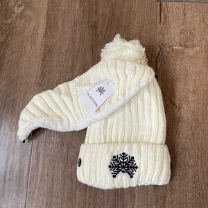 The Winter Brand Cream Chenille Beanie hat ~ NEW in packaging NWT ~ fuzzy warm